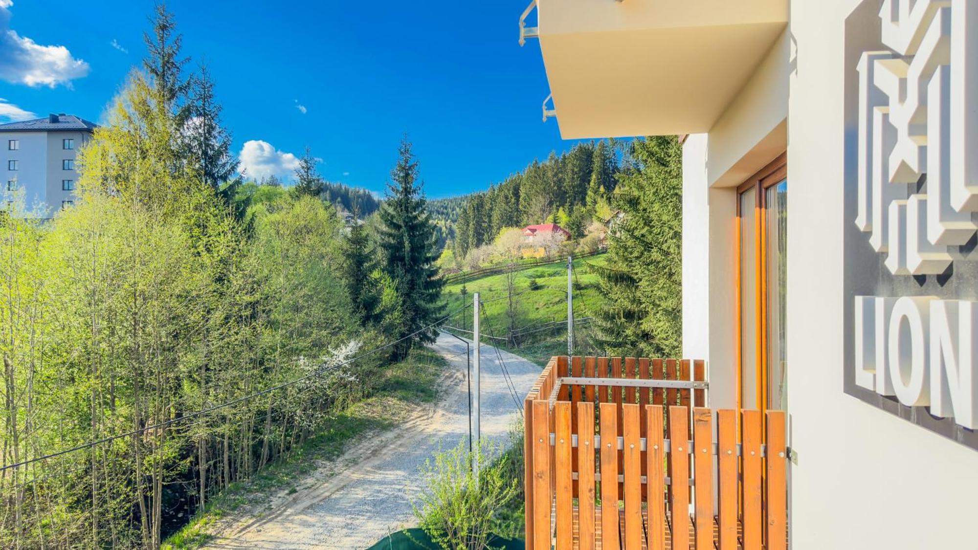 Hotel Lion Bukovel Habitación foto